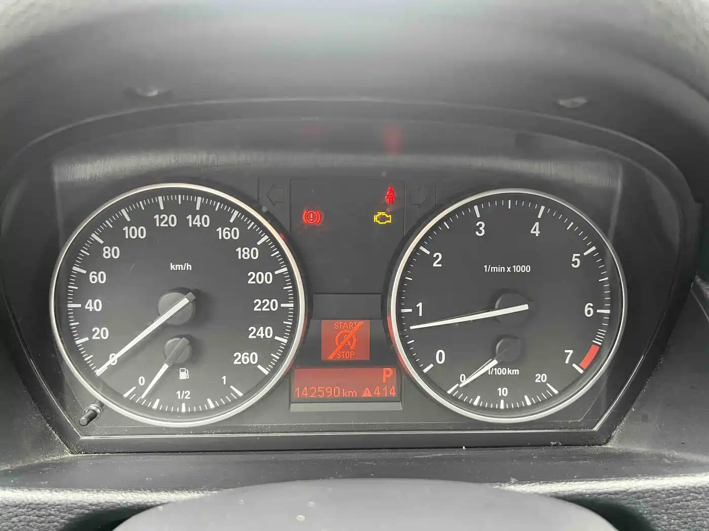 BMW X1 2014 sDrive18i Leading Edition фото 6
