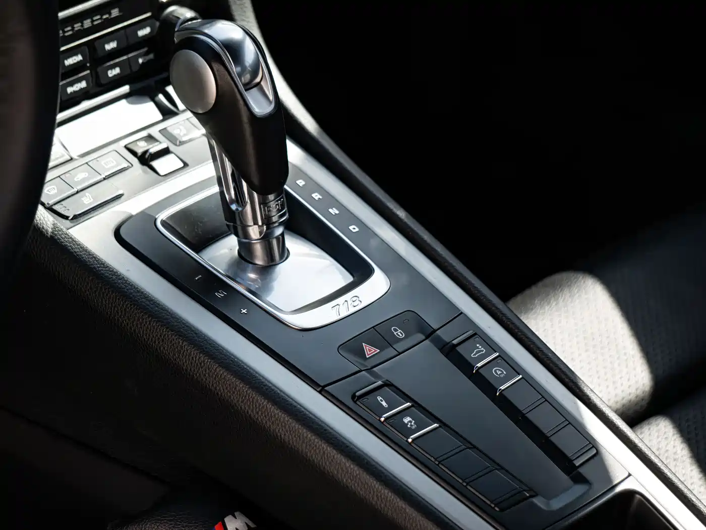 Porsche 718 2016 Cayman 2.0T фото 21