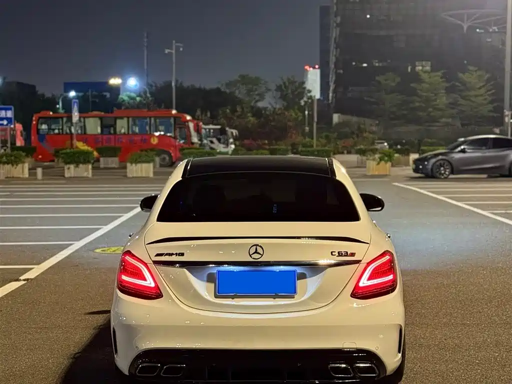 Mercedes-Benz C-Class AMG 2019 AMG C 63 фото 6