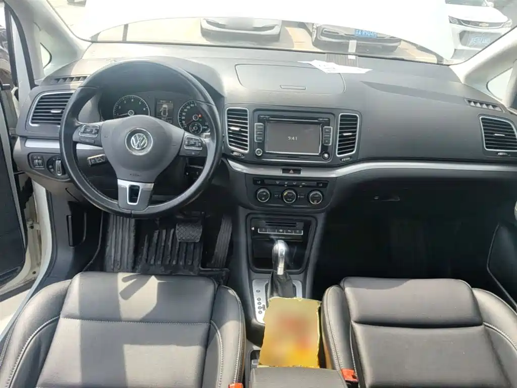 Volkswagen Sharan 2014 2.0TSI Standard фото 10