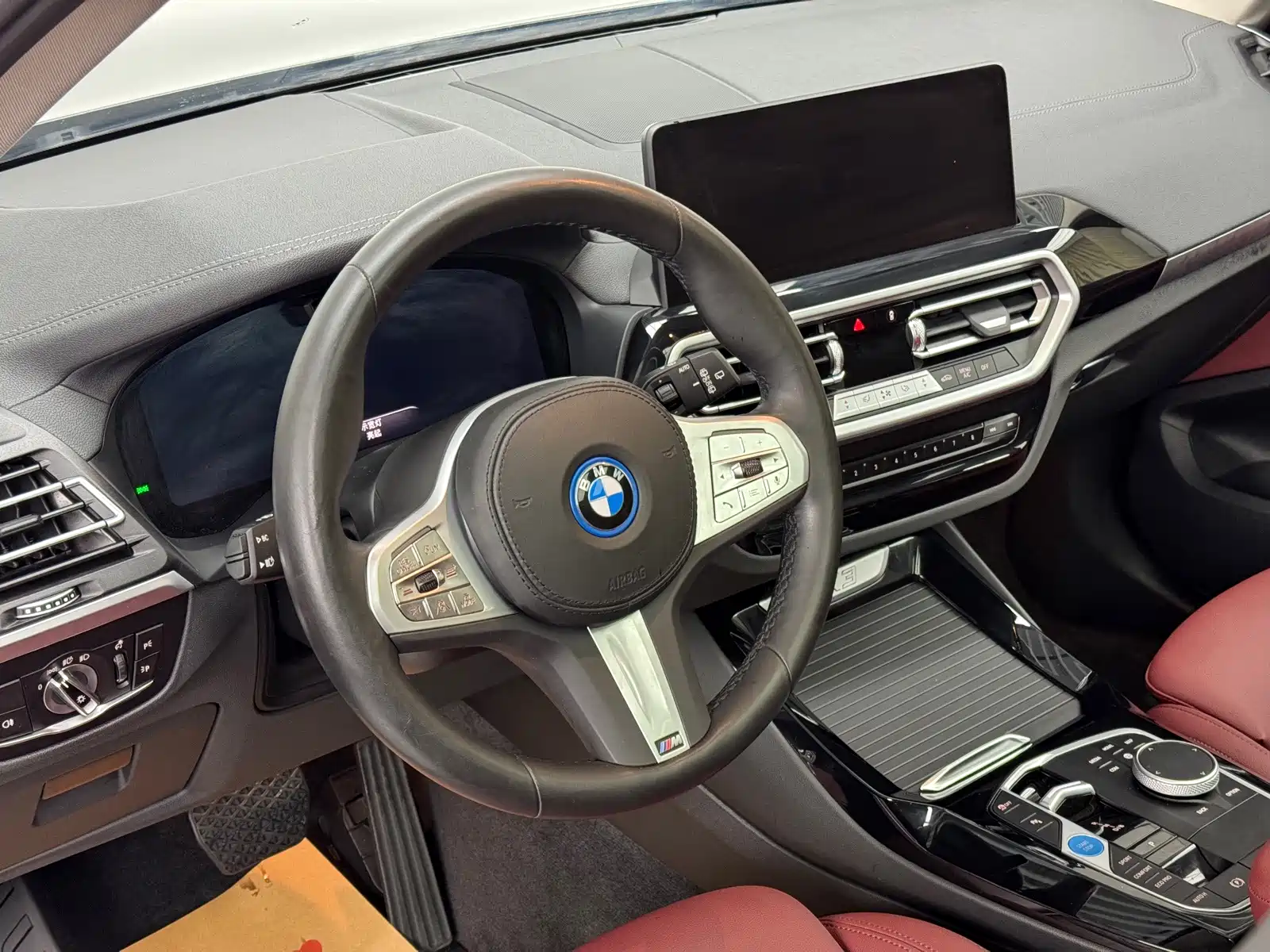 Фото 7 - BMW iX3