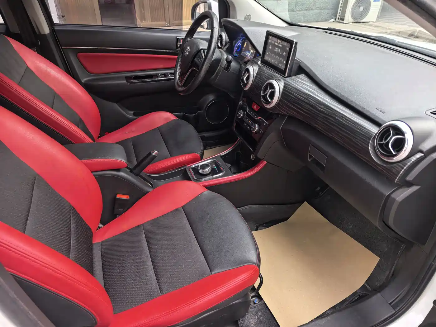 BAIC New Energy EX 2018 2018 EX360 New Trend Edition