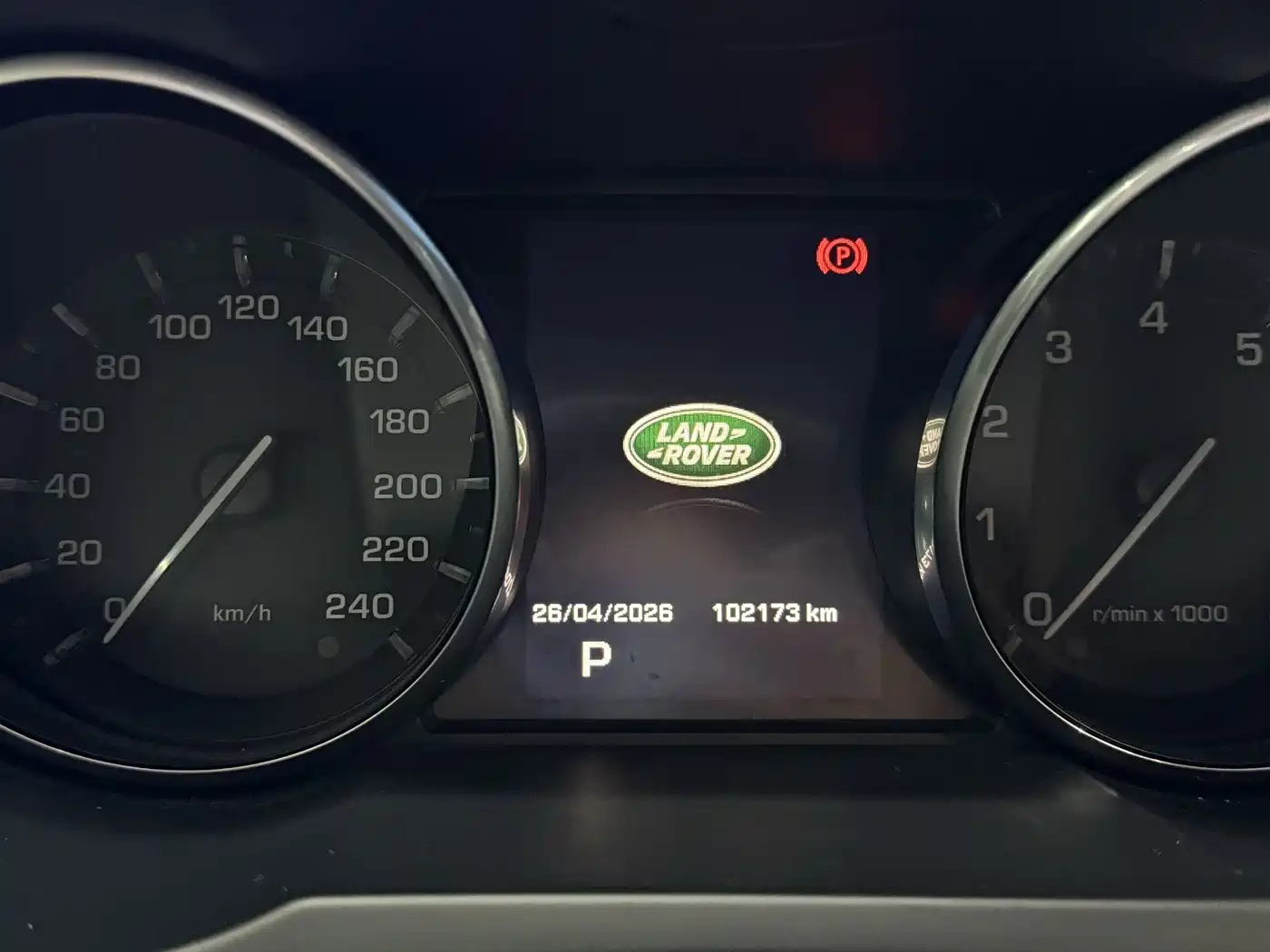 Land Rover Range Rover Evoque 2015 2.0T 5-Door Intelligent Edition фото 4