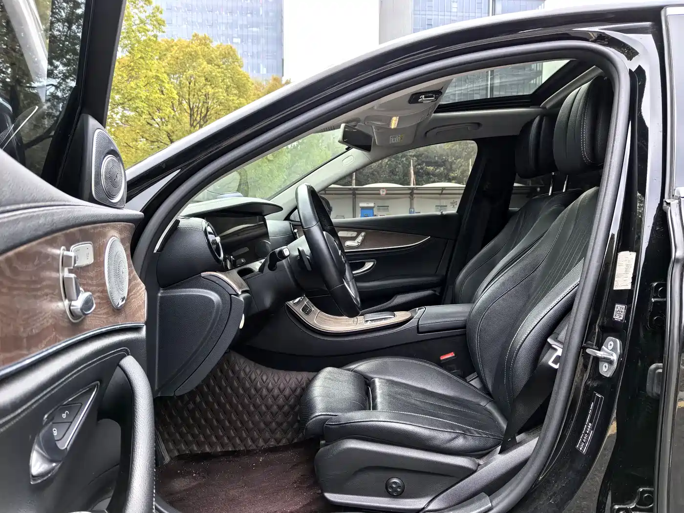 Mercedes-Benz E-Class 2019 E 200 L 4MATIC фото 3