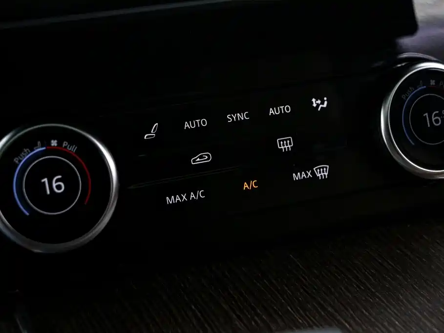 Фото 9 - Land Rover Range Rover