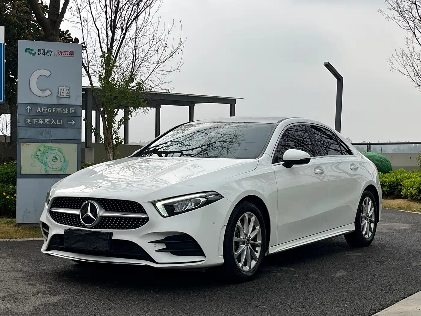 Mercedes-Benz A-Class 2021 A 200 L Sport Sedan Fashion Edition