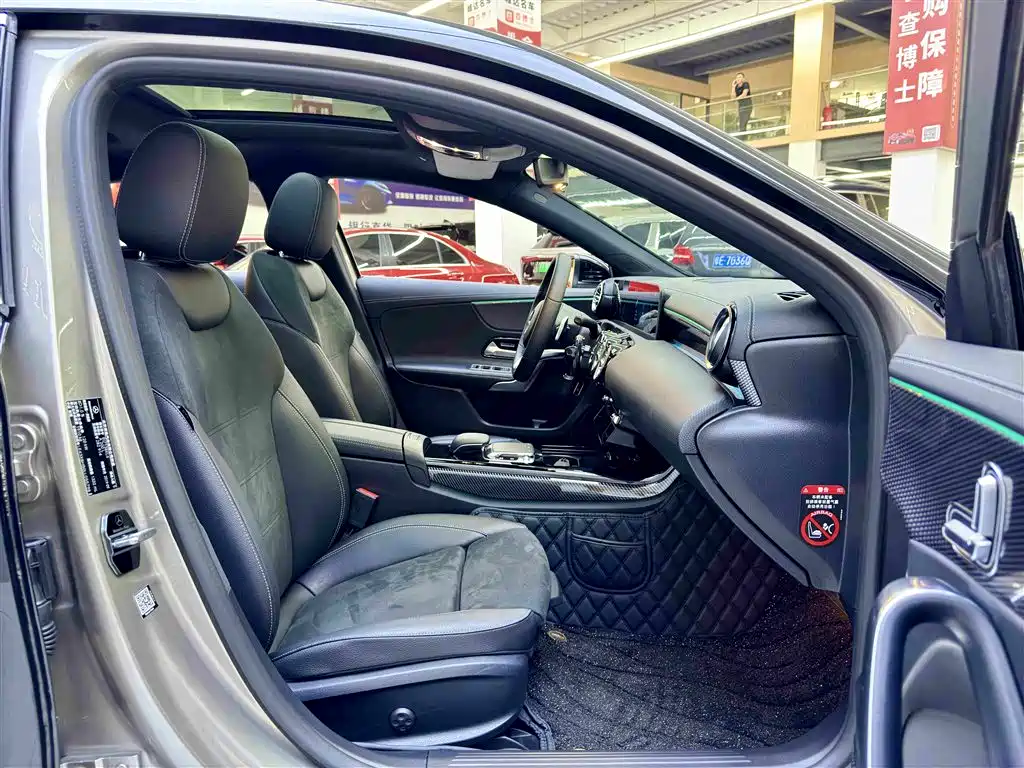 MERCEDES-BENZ A CLASS