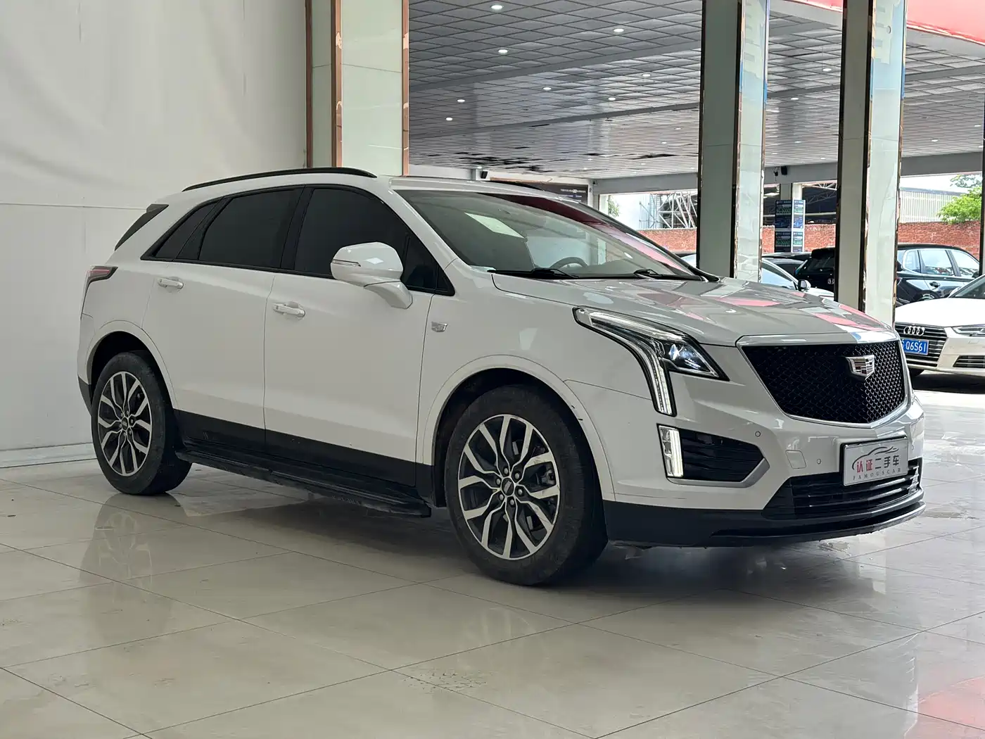 Cadillac XT5 2022 2.0T AWD Luxury (Hummingbird Edition) фото 3