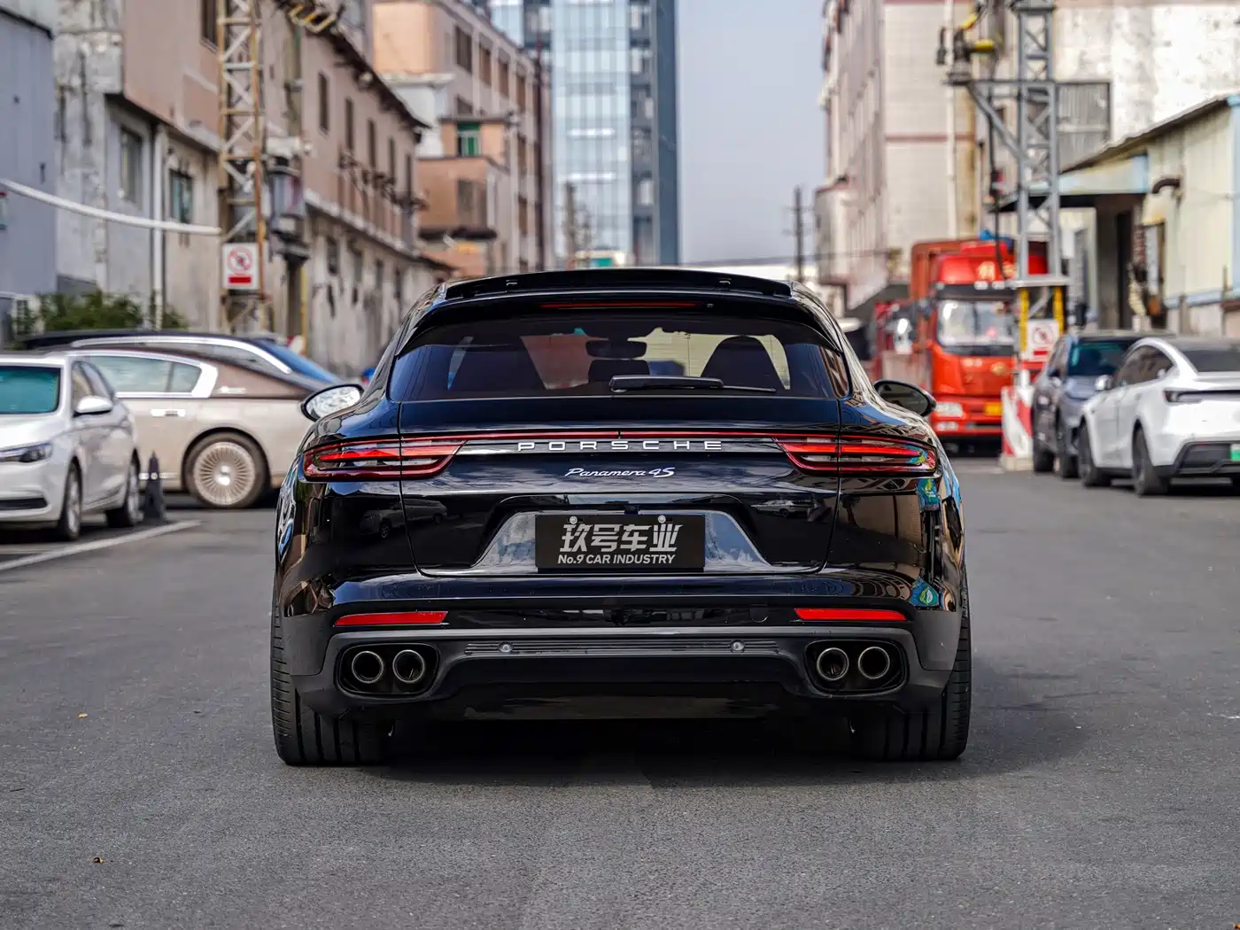 Porsche Panamera 2017 Panamera 4S Sport Turismo 2.9T фото 4