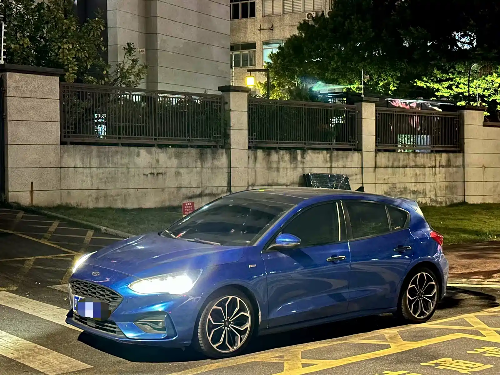 Фото 1 - Ford Focus