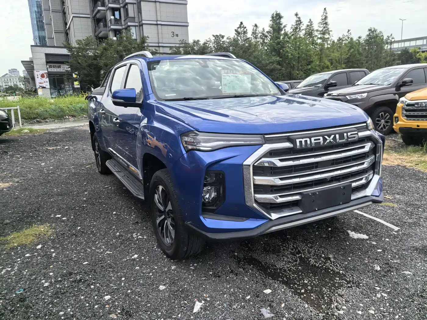 SAIC Maxus Maxus T90 2021 2.0T Single-Turbo Automatic 2WD High Chassis Comfort Long Cargo фото 3
