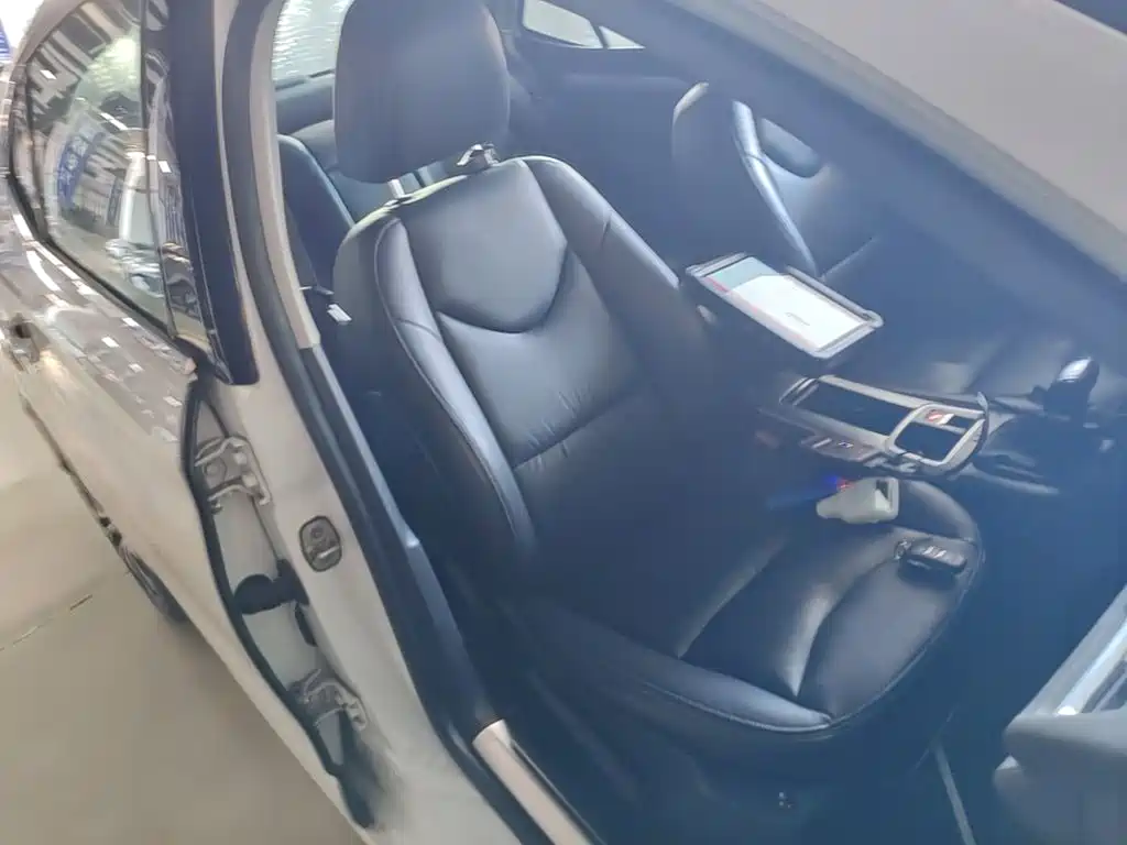 Citroën C4L 2017 2016 1.6T Automatic Elite Edition
