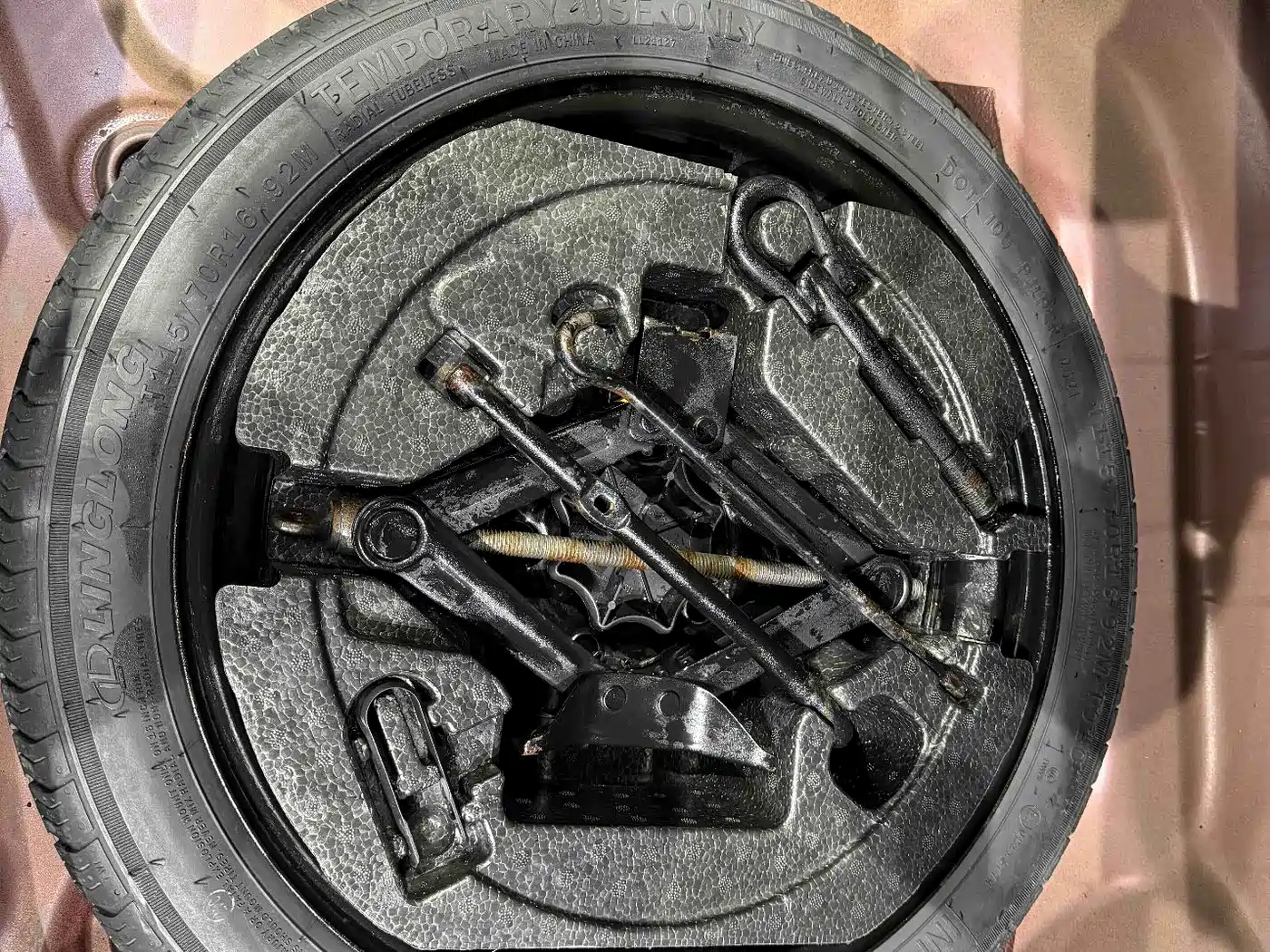 GEELY AUTOMOBILE EMGRAND