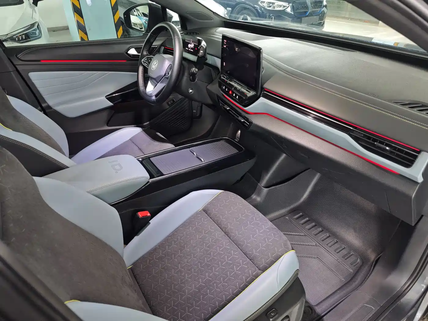 Volkswagen ID.4 X 2022 Pure Long Range Edition фото 6