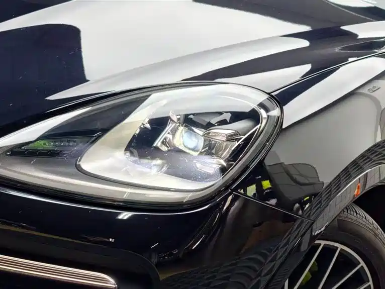 PORSCHE CAYENNE NEW ENERGY