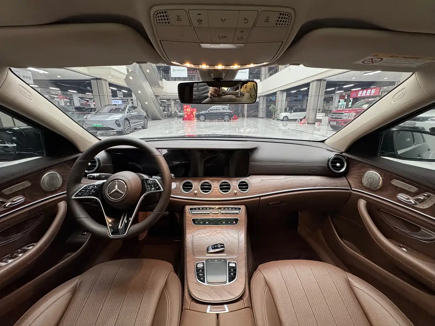 Mercedes-Benz E-Class 2022 Second Facelift E 300 L Luxury фото 12