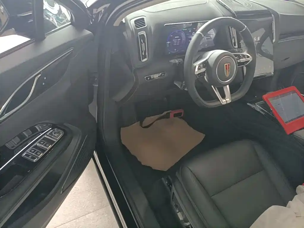 Hongqi HS3 PHEV 2025 PHEV 115km Power Edition фото 16