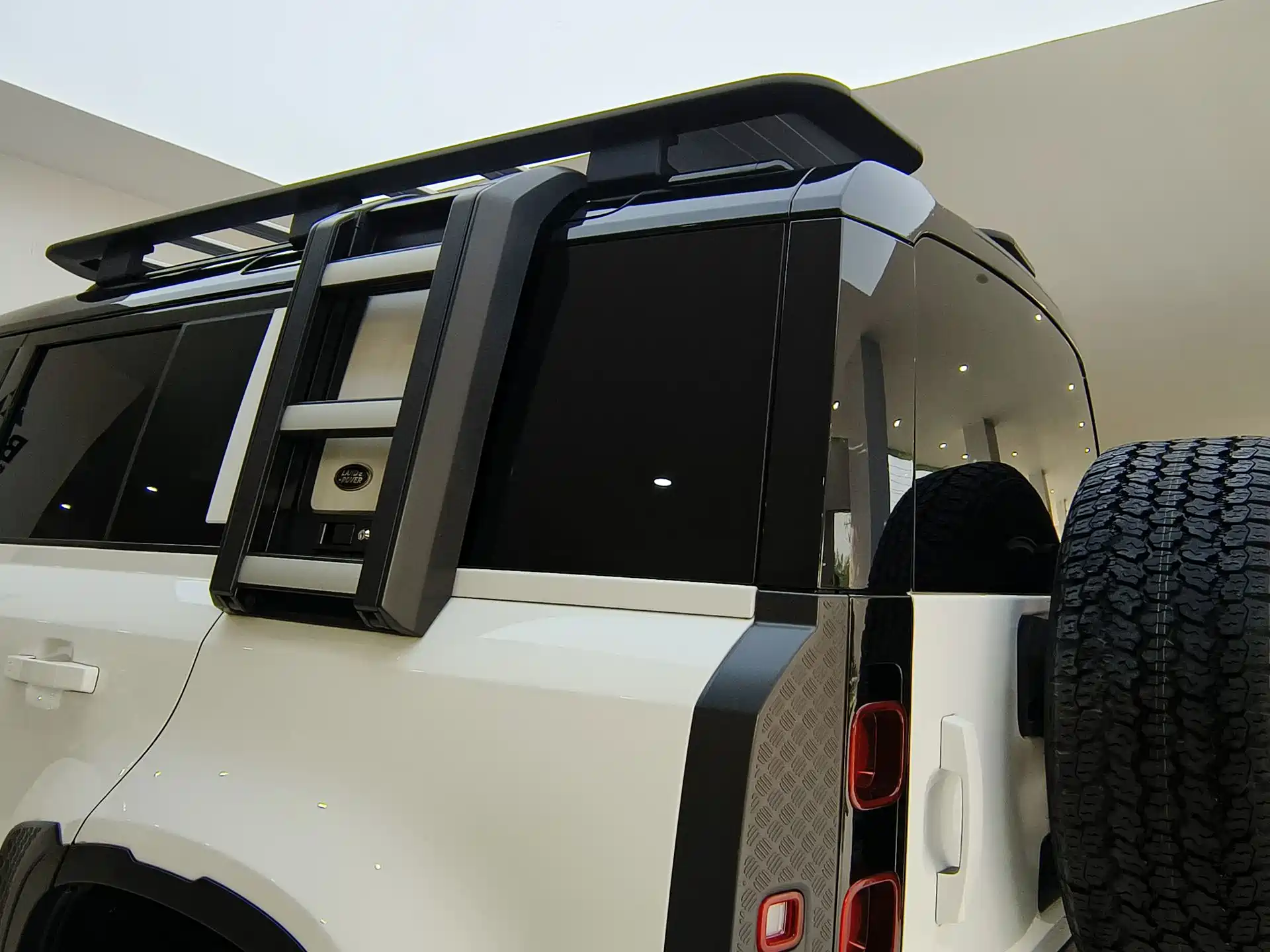 صورة 37 - Land Rover Defender