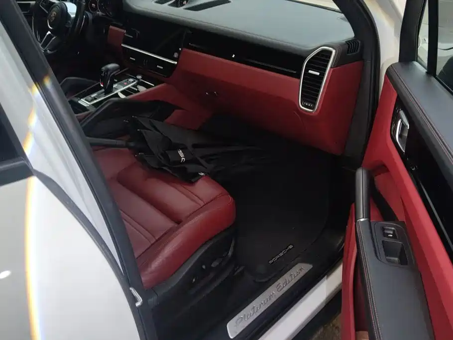 Porsche Cayenne New Energy 2023 2023 Cayenne E-Hybrid 2.0T Platinum Edition