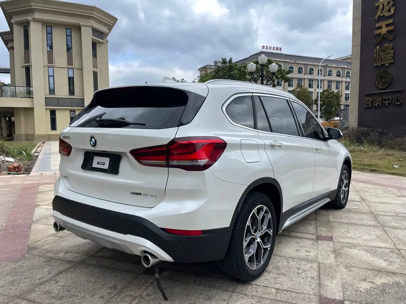 BMW X1