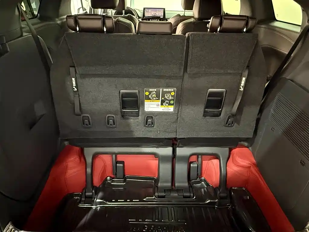 Toyota Granvia 2024 2.5L Hybrid Premium PLUS 4WD Edition фото 19
