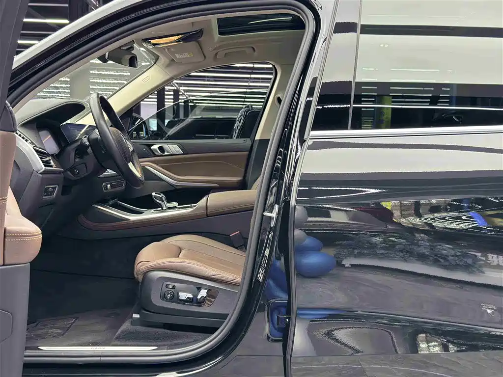 BMW X7 2022 xDrive40i Leading Luxury Package фото 6