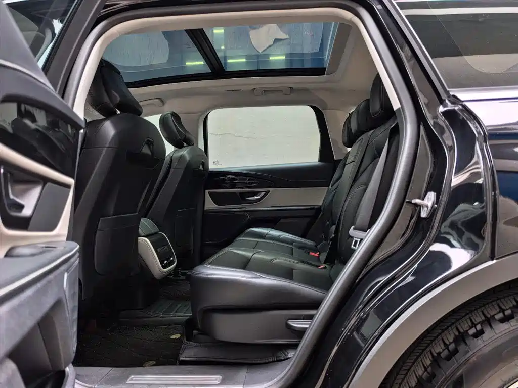 LINCOLN NAVIGATOR