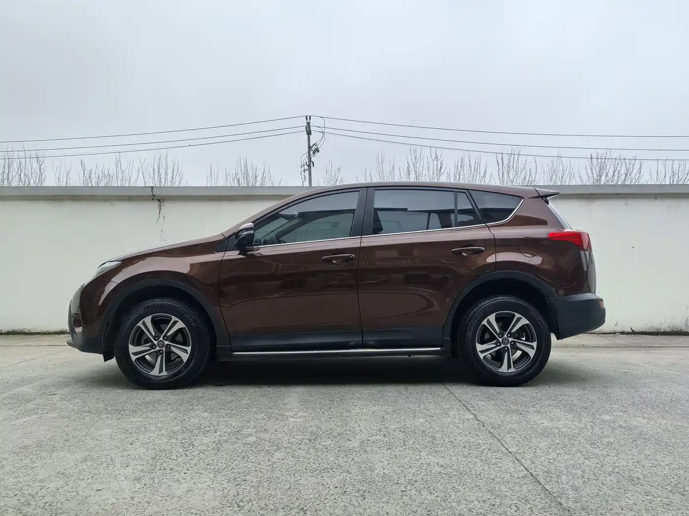 Toyota RAV4 Rongfang 2015 2.0L CVT 2WD Trend Edition фото 5