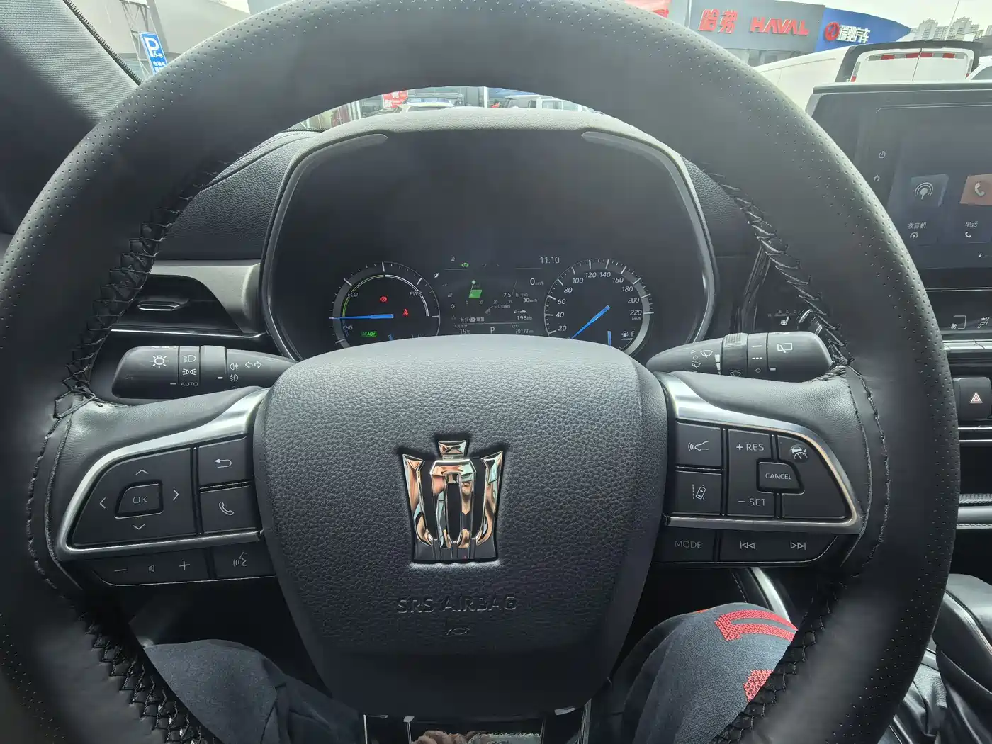 Toyota Crown Kluger 2023 2.5L HEV AWD Luxury Edition фото 8