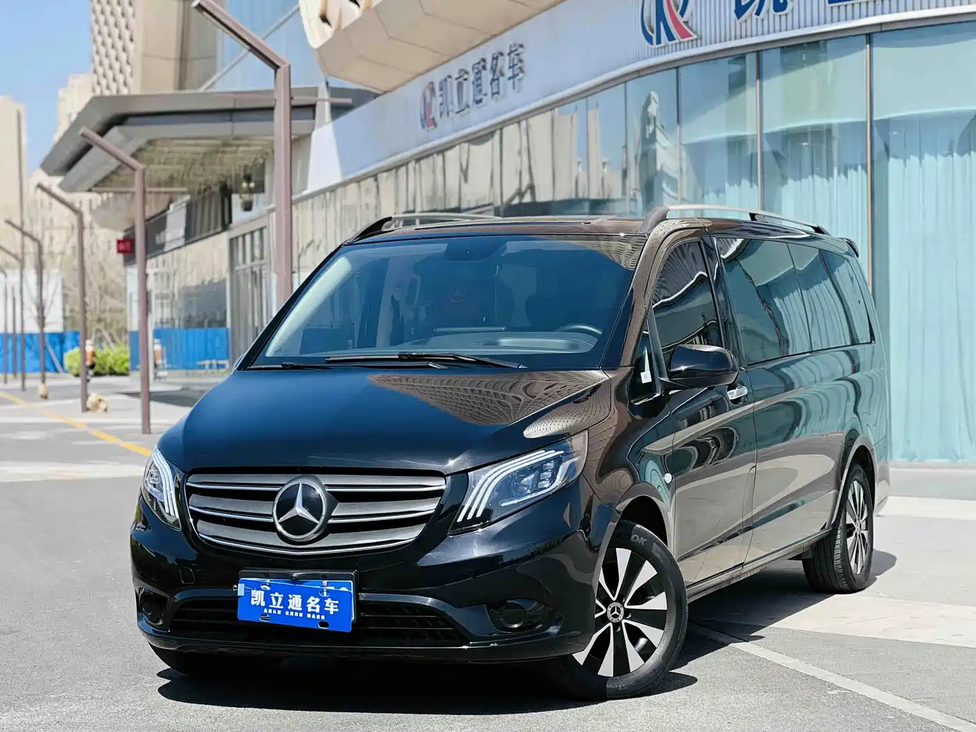 Mercedes-Benz Vito 2023 2.0T Elite 7-Seater