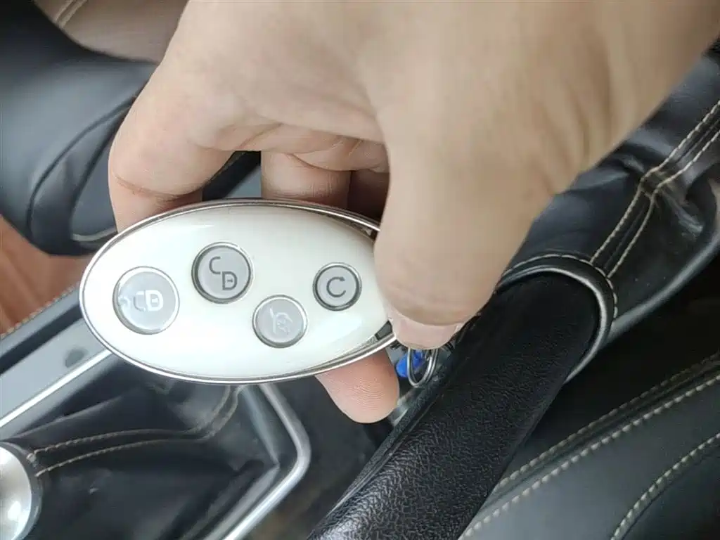 BYD Song 2019 1.5TI Manual Smart Connection Sport фото 17