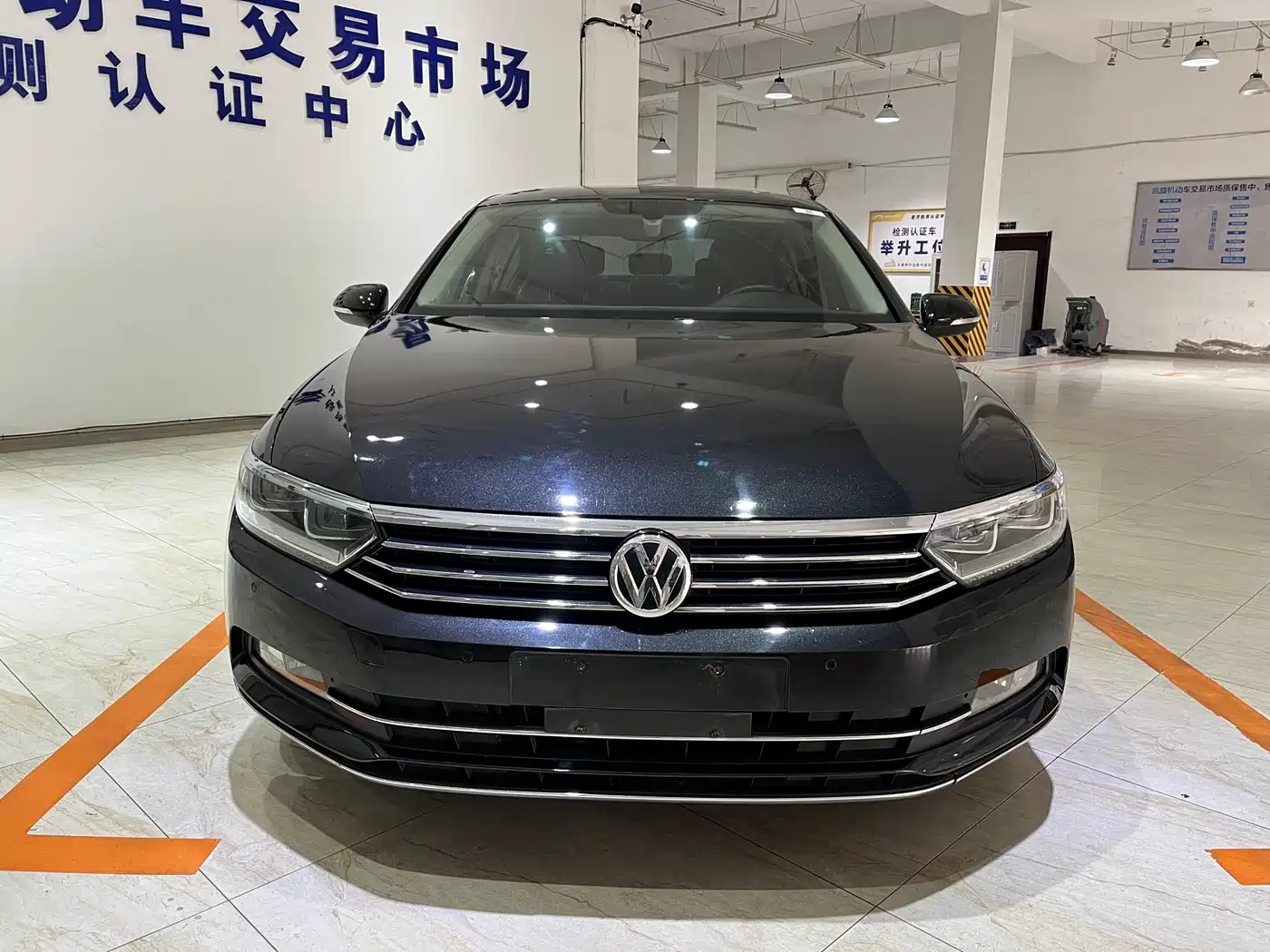Volkswagen Magotan 2018 380TSI DSG Luxury фото 2