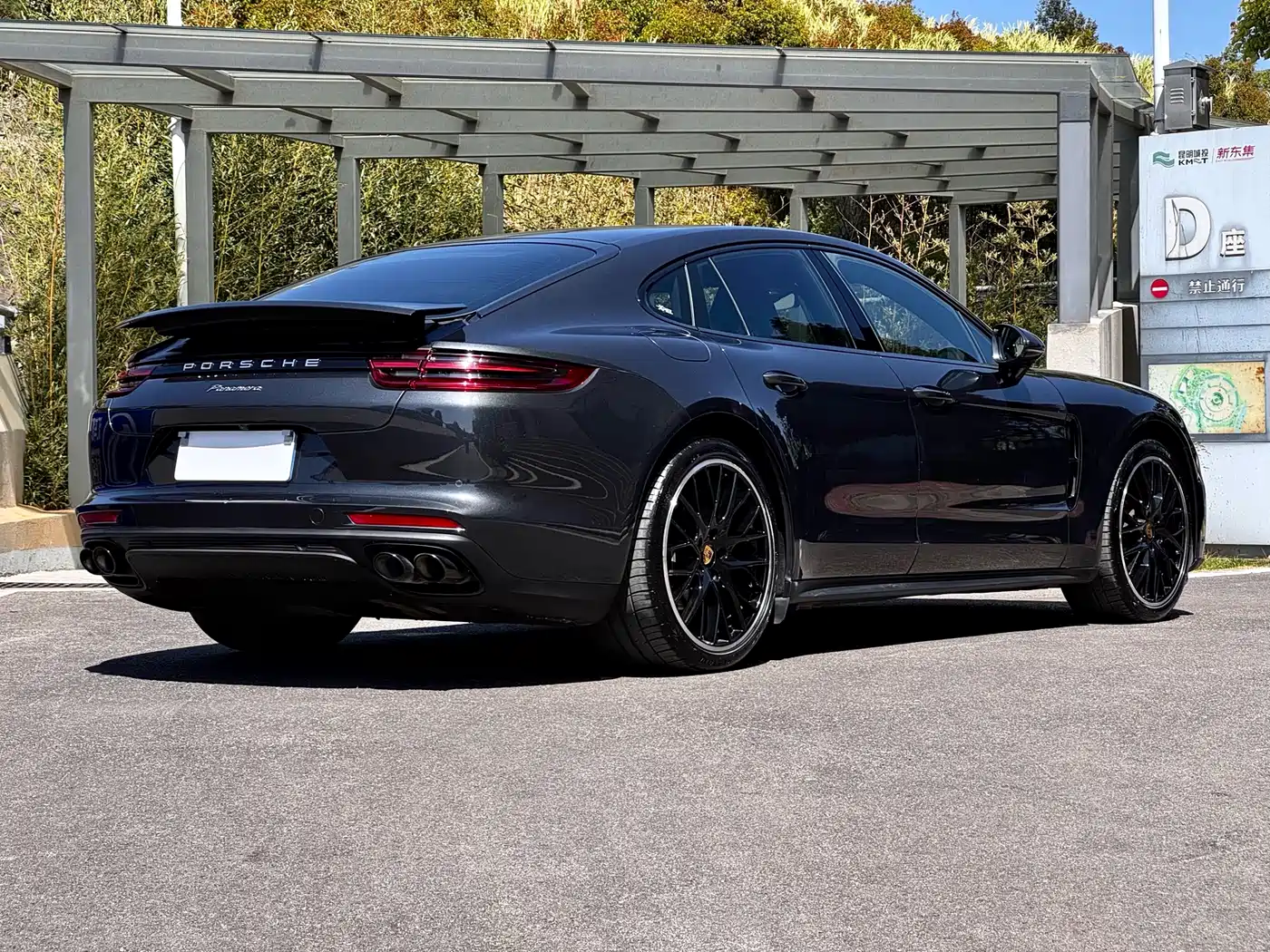 Porsche Panamera 2017 Panamera 3.0T фото 8