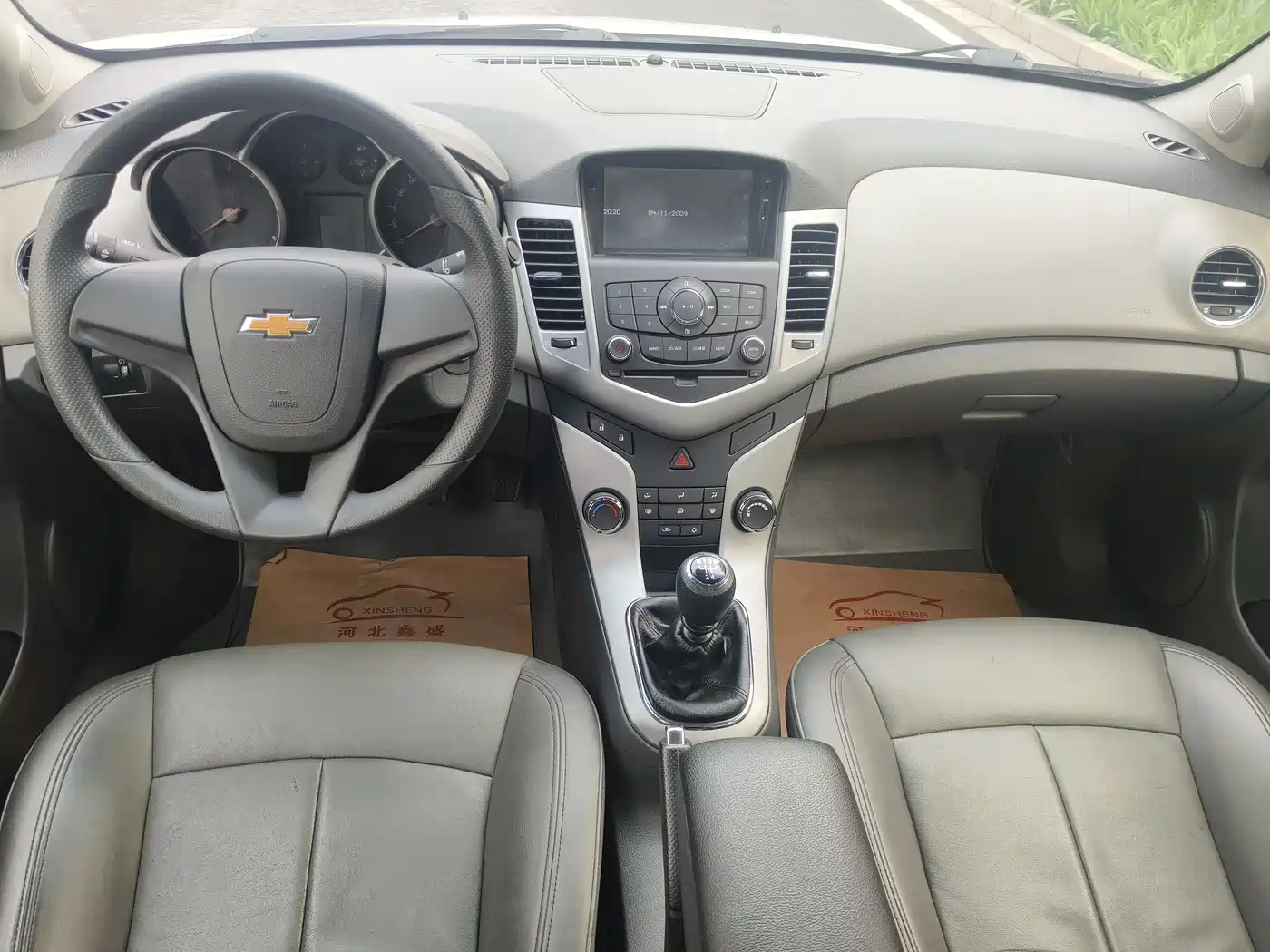 Chevrolet Cruze 2011 1.6L SL MT фото 5