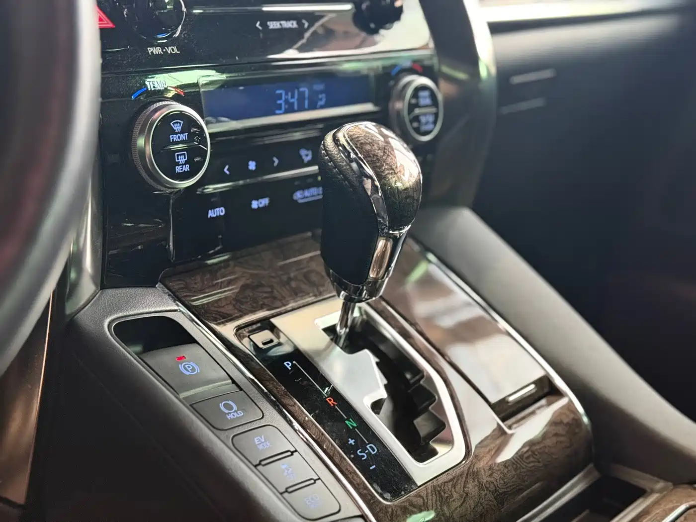 Toyota Vellfire 2019 2019 Hybrid 2.5L HV Premium Edition