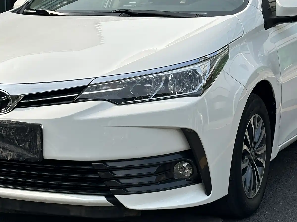 Toyota Corolla 2017 Facelift 1.2T S-CVT GL фото 5