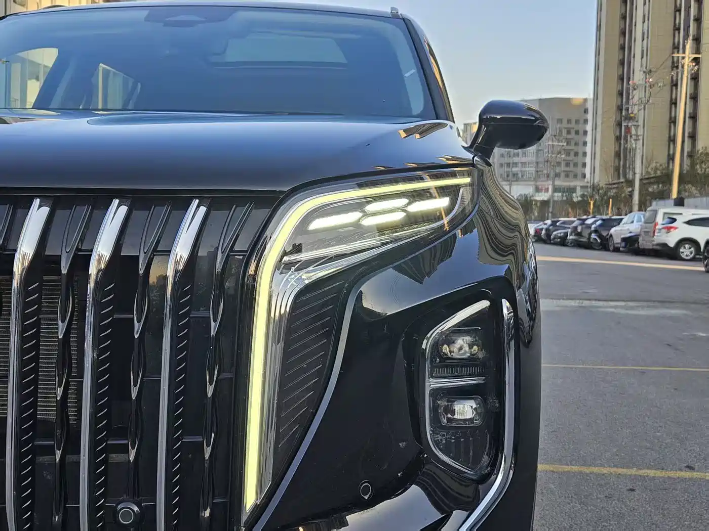 Hongqi HS7 PHEV 2024 2.0T PHEV 4WD Flagship Edition 6-seater фото 18
