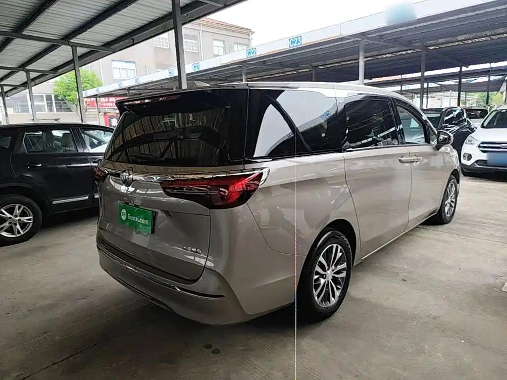 Фото 7 - Buick GL8