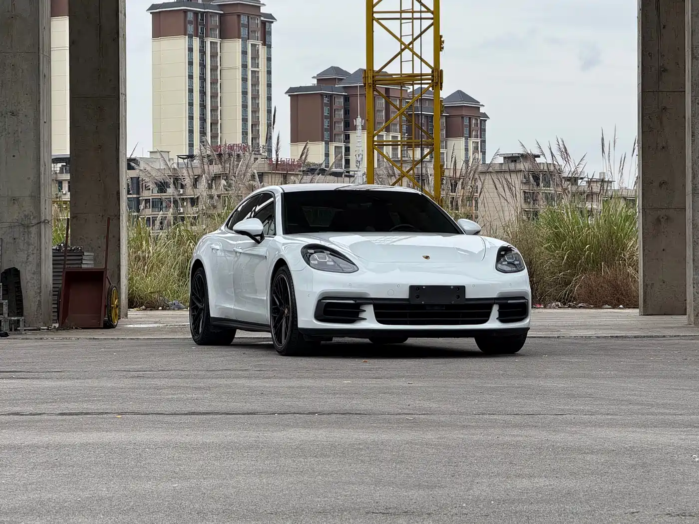 Porsche Panamera 2017 Panamera 3.0T фото 2