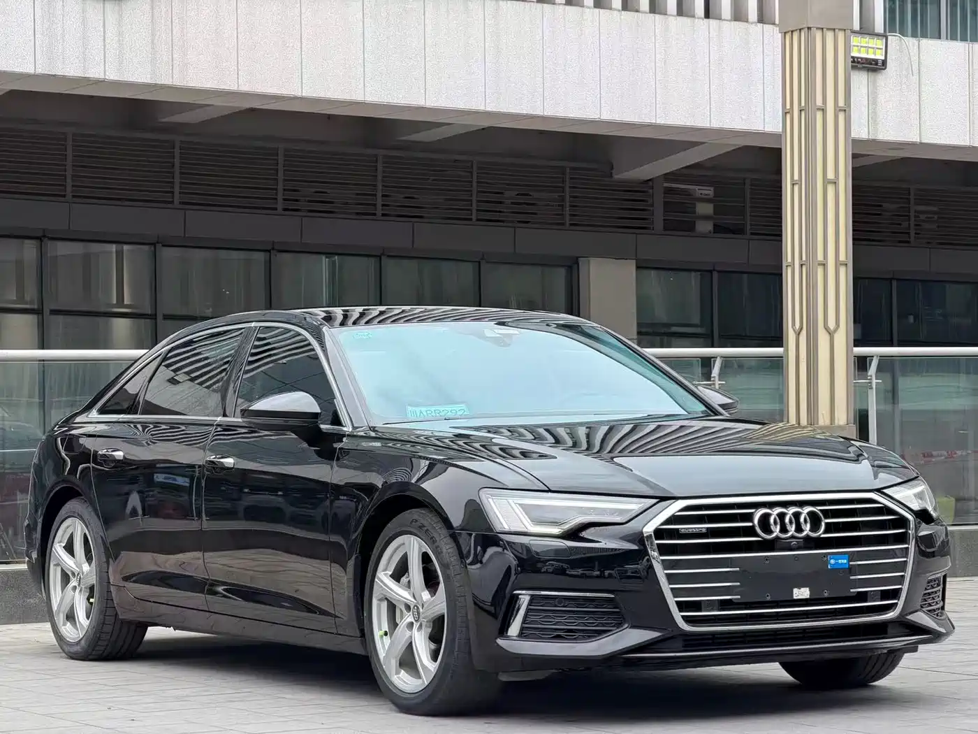 Audi A6L 2020 45 TFSI quattro Exclusive Elegance фото 3