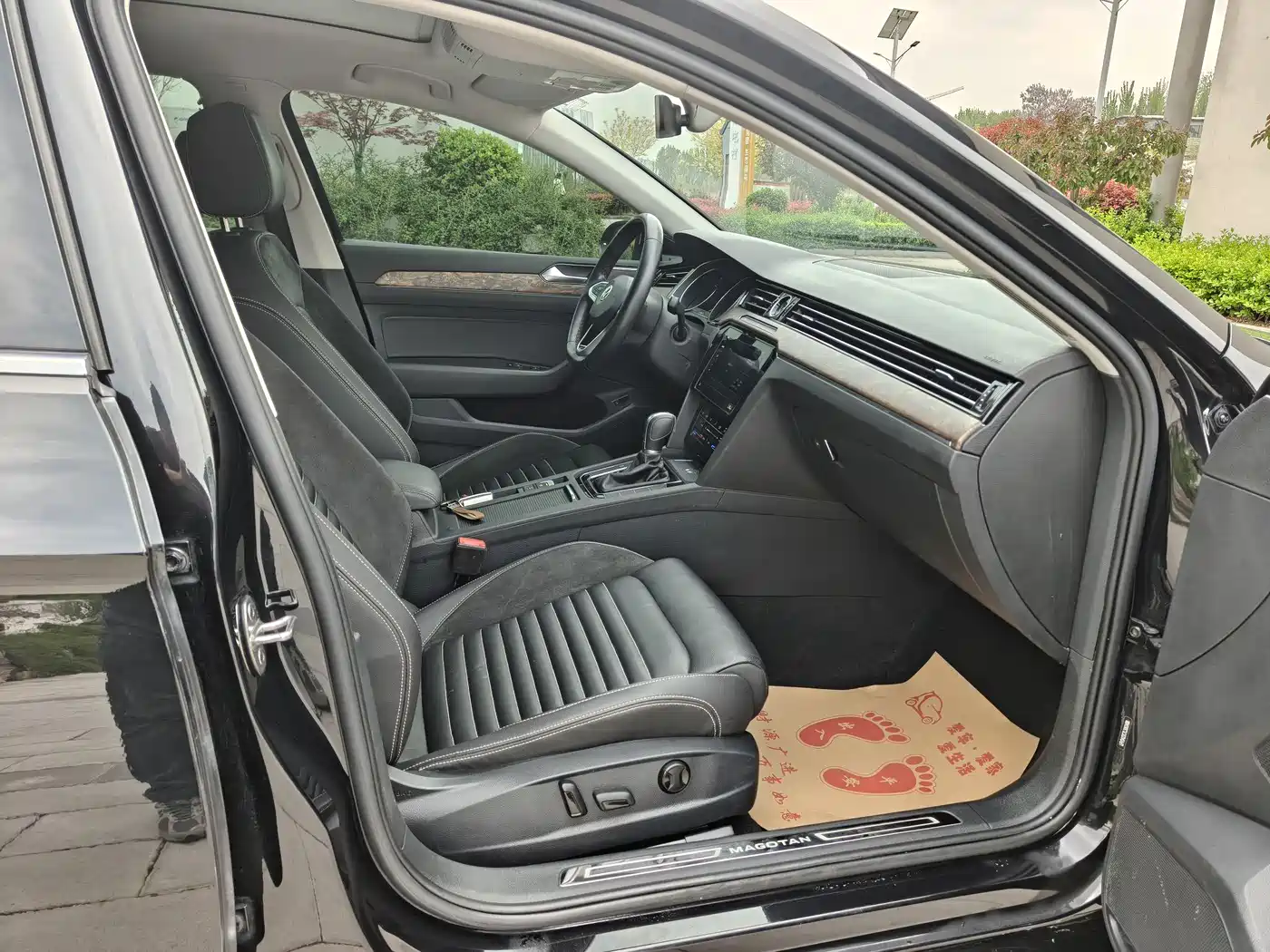 Volkswagen Magotan 2020 330TSI DSG Leading фото 12