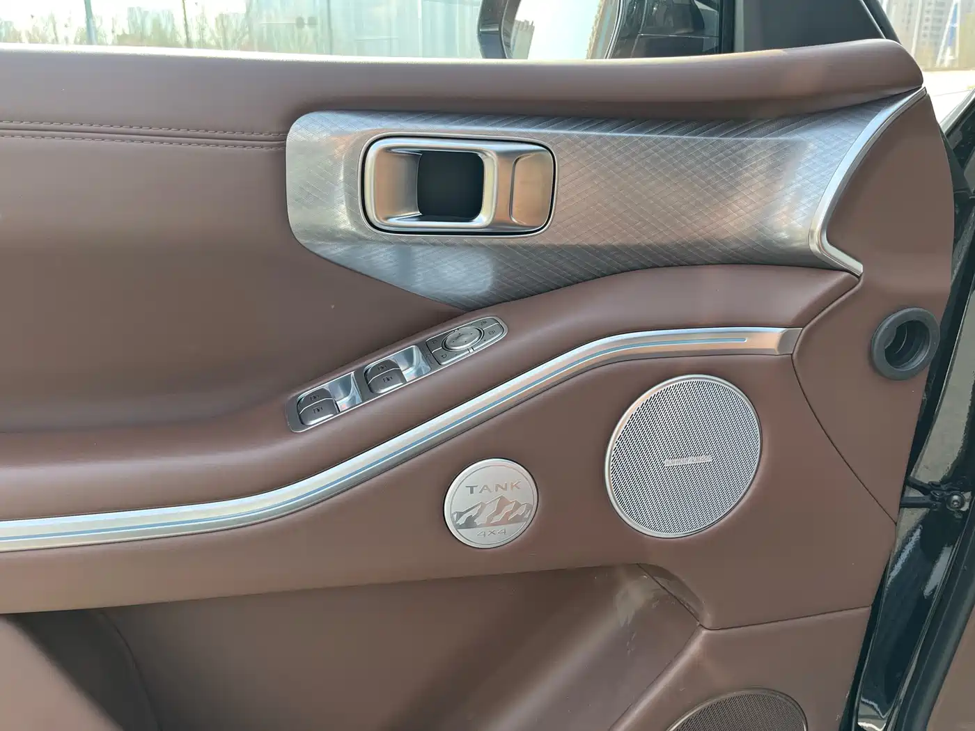 TANK TANK 700 NEW ENERGY