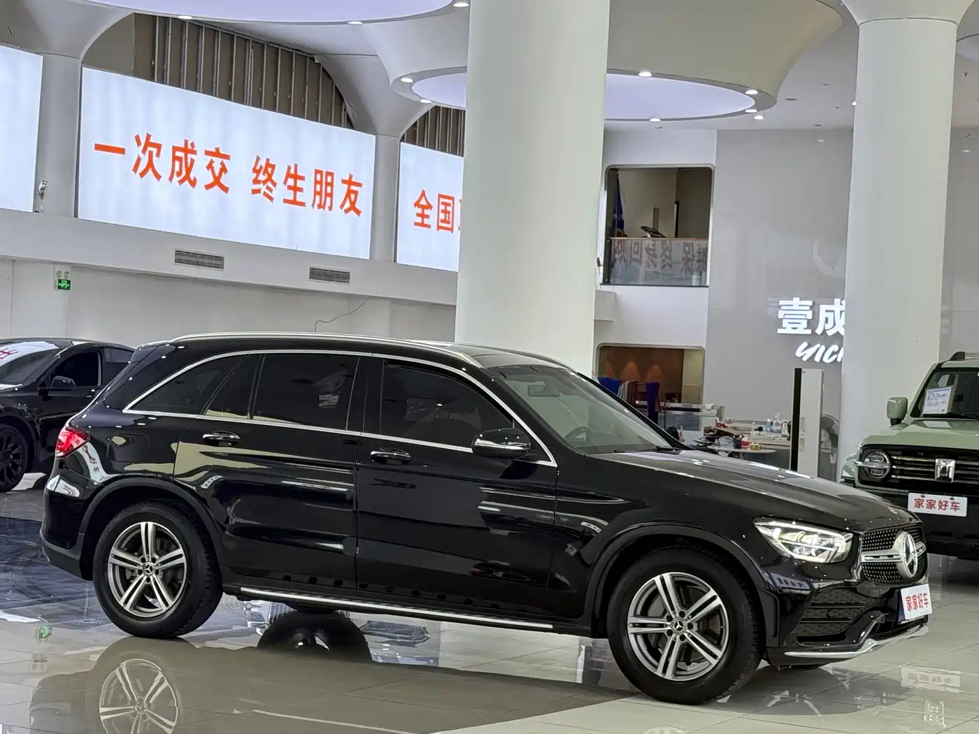 Mercedes-Benz GLC 2020 GLC 260 L 4MATIC Luxury фото 3