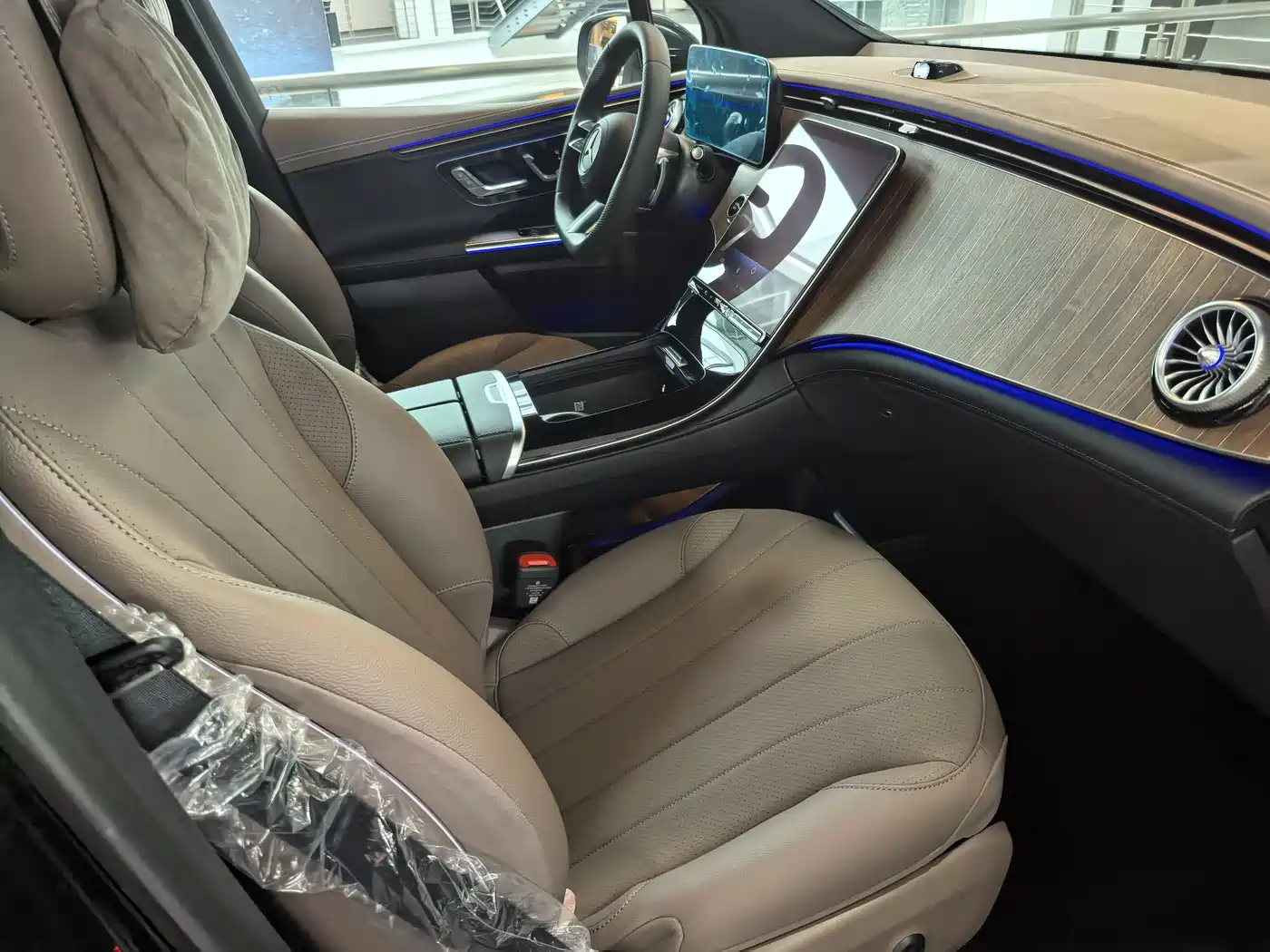 Mercedes-Benz EQE SUV 2025 2024 500 4MATIC Pioneer Edition