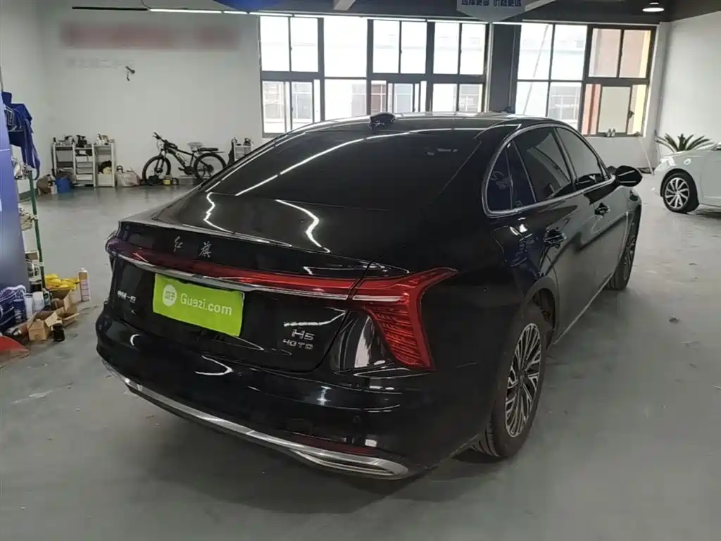 Hongqi H5 2024 2.0T Automatic Smart Connect Flag Smooth Edition фото 7