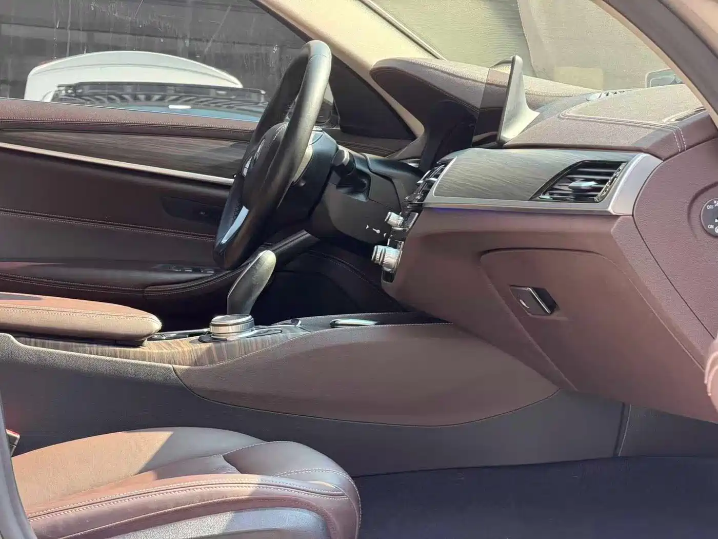 BMW 5 SERIES NEW ENERGY