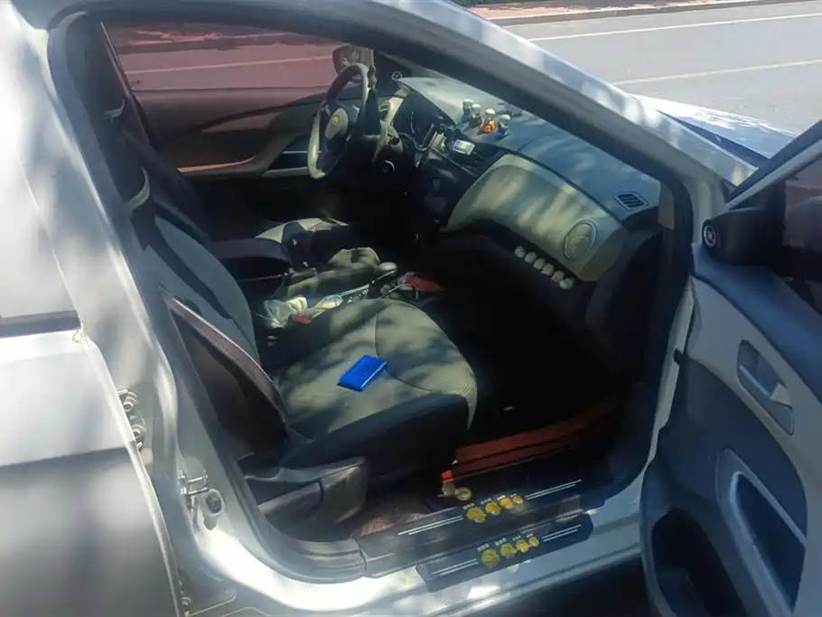 Chevrolet Sail 2018 Sail 3 1.3L AMT Ideal фото 8