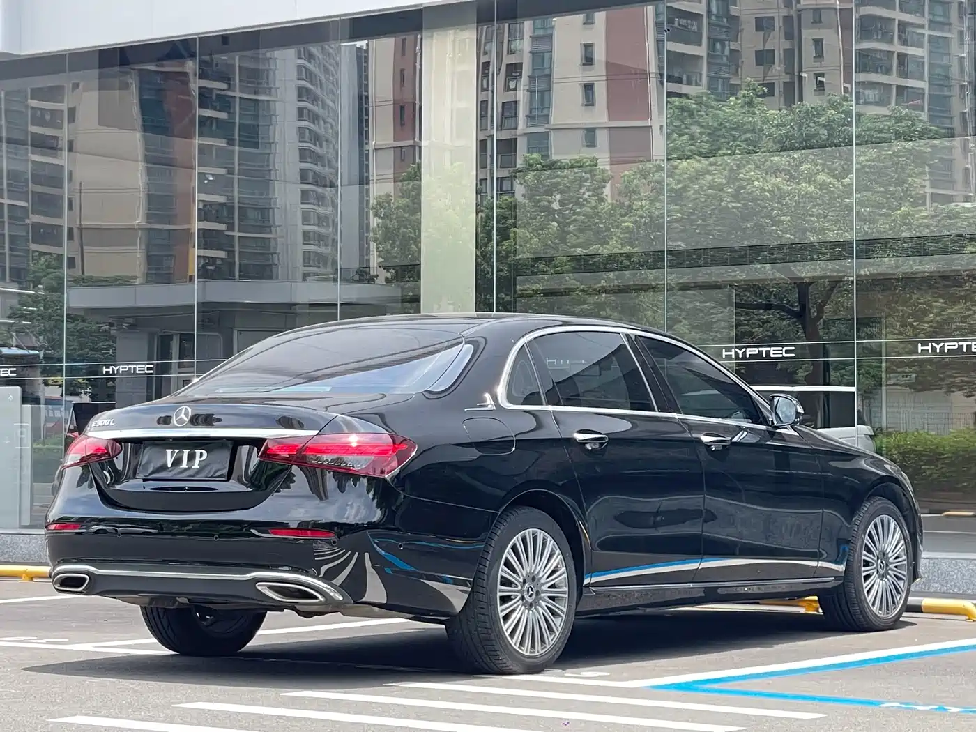 Mercedes-Benz E-Class 2022 E 300 L Fashion фото 10