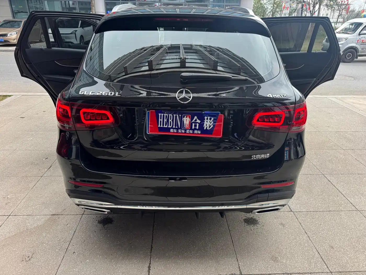MERCEDES-BENZ GLC
