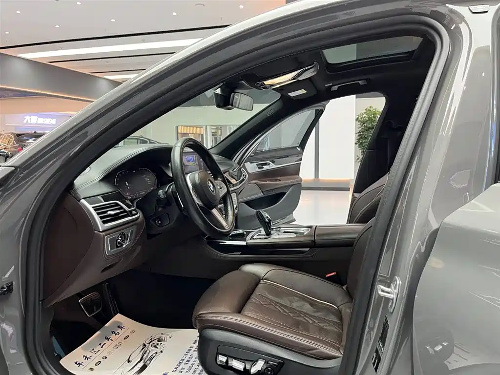 BMW 7 Series 2019 Facelift 730Li M Sport Package фото 5